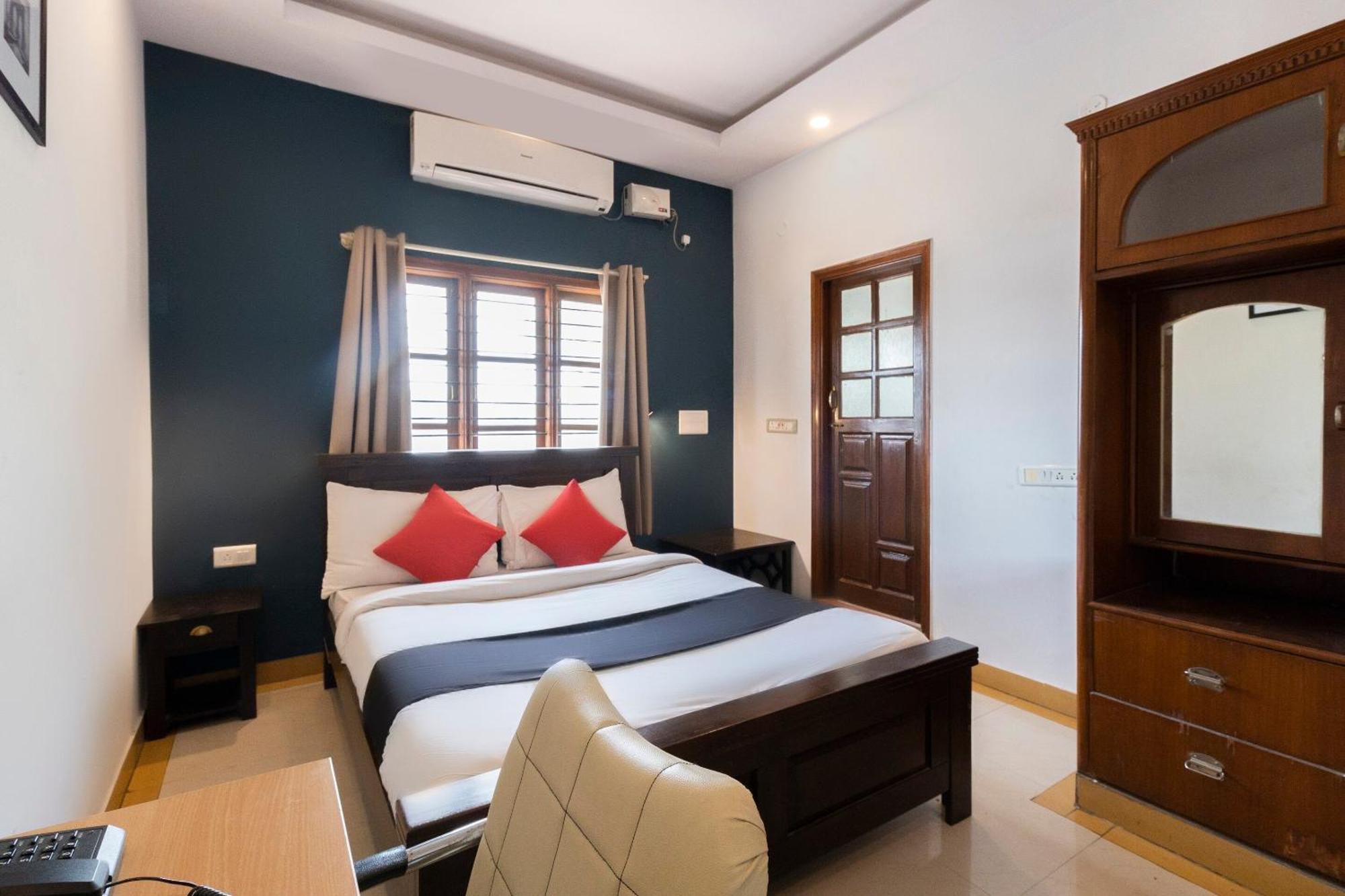 Collection O Victorian Comforts Bangalore Exterior foto